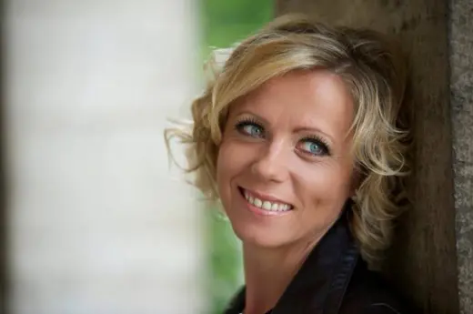 Hochzeitssängerin Kara aus Heusenstamm