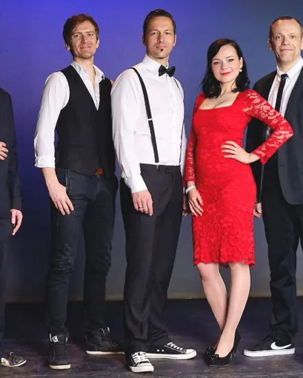 Hochzeitsband Eightzero aus Hamburg