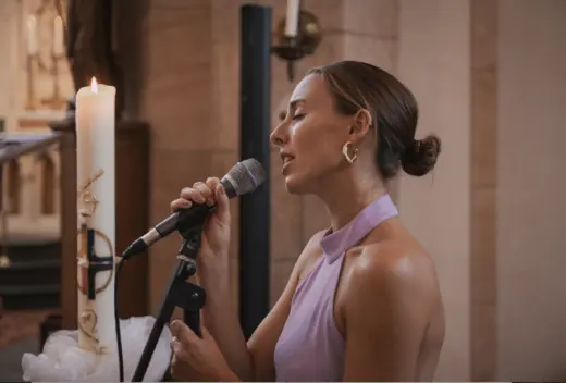 Hochzeitssängerin Lou aus Köln